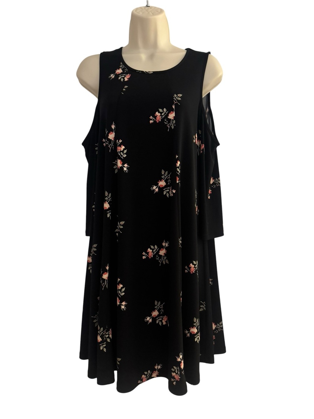 BCBGeneration Black Cold-Shoulder Floral Midi Dress